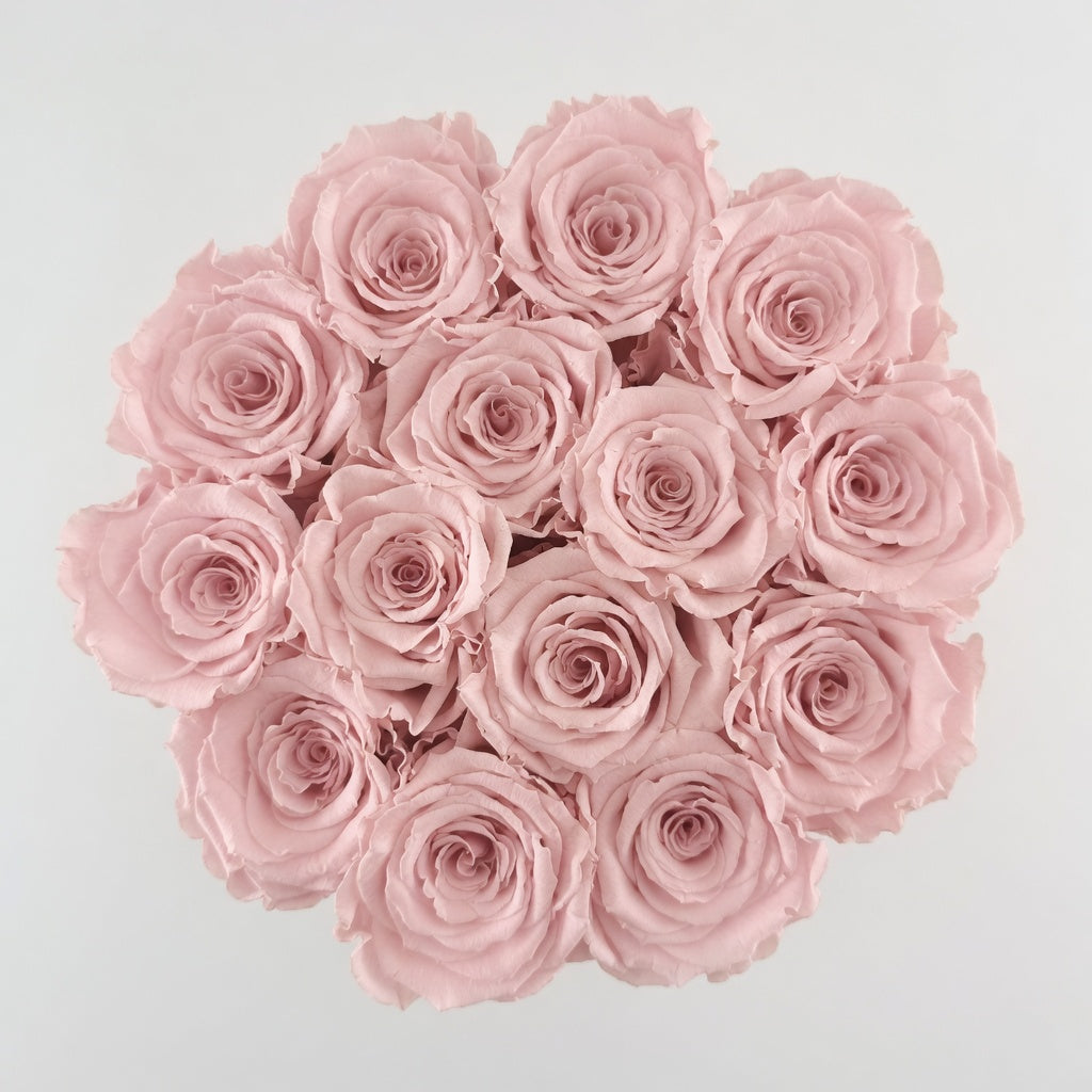 Duży Flower Box – Rózowe Wieczne Róże w Kremowym Pudełku