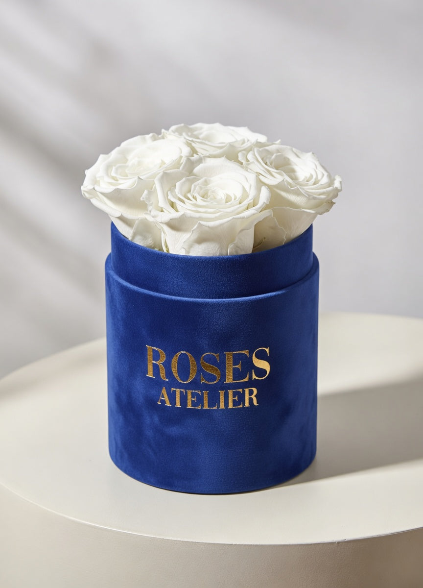 Wieczne róże białe - flower box niebieski - mały