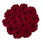 Bordowe wieczne róże w dużym okrągłym flower boxie