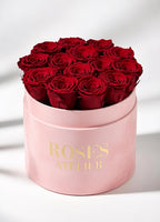 Duży flower box różowy z bordowymi wiecznymi różami – elegancki luksusowy prezent