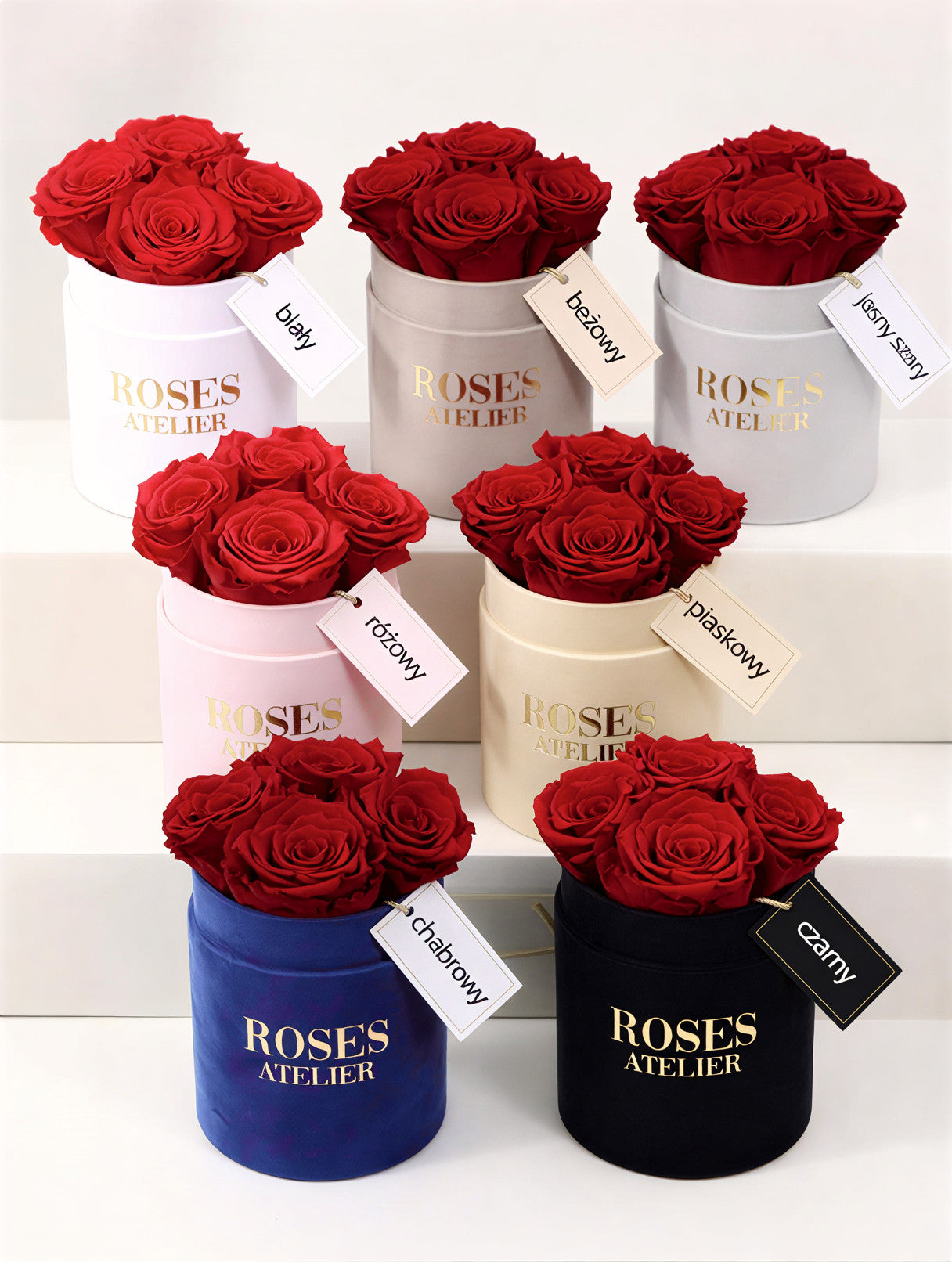 Różne kolory pudełek do flower boxów z wiecznymi różami
