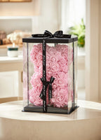 Miś z róż różowy w opakowaniu na prezent