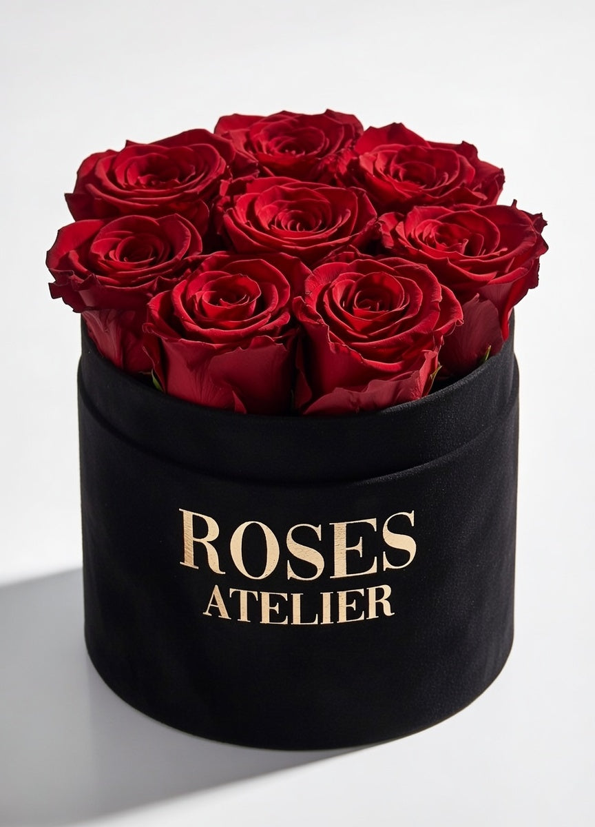 Bordowe wieczne róże w czarnym flower boxie