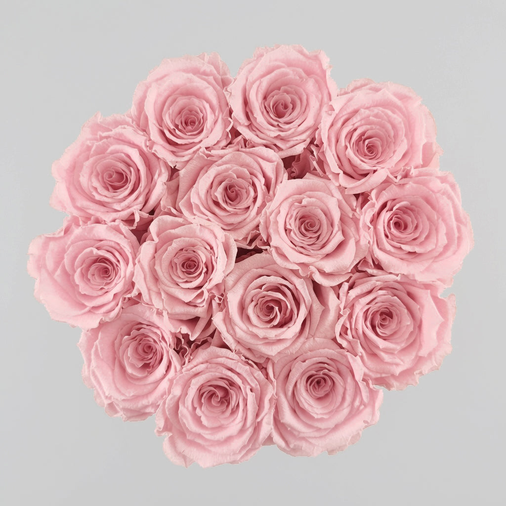 Duży Flower Box – Rózowe Wieczne Róże w Kremowym Pudełku