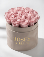 Duży Flower Box – Rózowe Wieczne Róże w Kremowym Pudełku